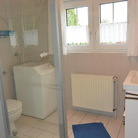 Haus Roessler, Dauenser Strasse 12 بيت للعطل *